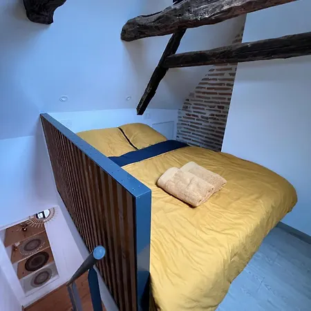 Maisonnette Dans Vieux Village Espere