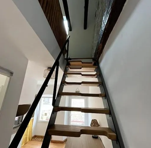 Maisonnette Dans Vieux Village 度假居